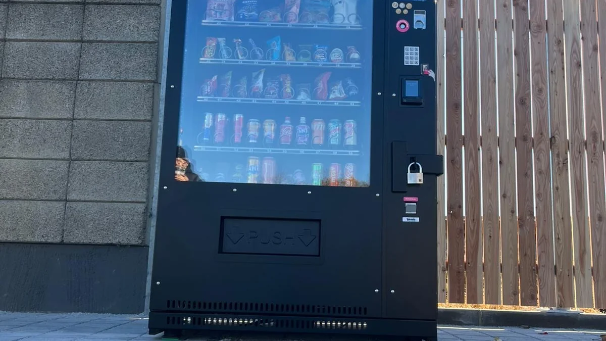 PANTAS Outdoor-Automat am Freizeitstandort